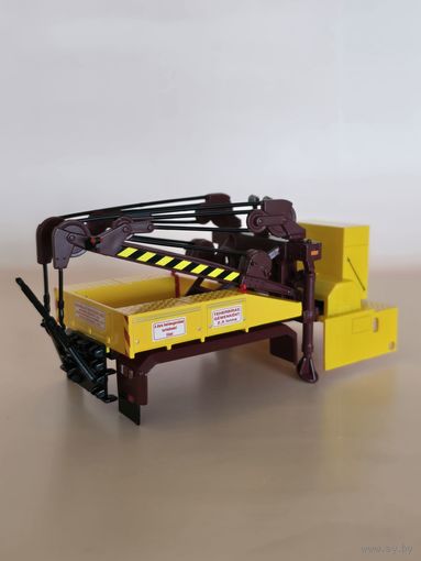 Надстройка от эвакуатора грузовых автомобилей, для конверсии. От DeAgostini. масштаб 1:43