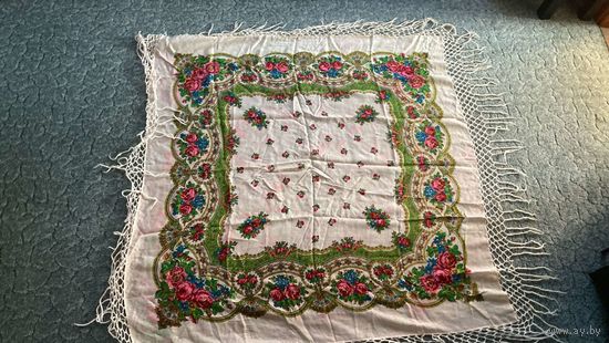 Платок  ретро 140х140 с кистями