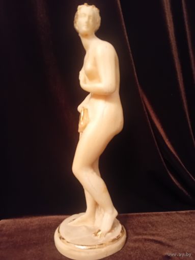 Интерьерная статуэтка