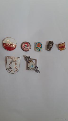 Знаки спортивные