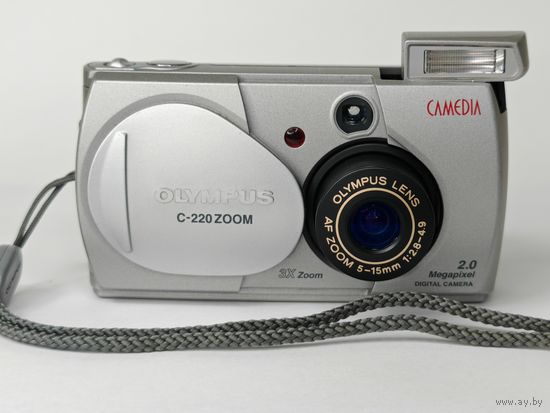 Фотоаппарат Olympus C-220ZOOM. Цифровой. Всё работает. В комплекте флешка. С рубля.