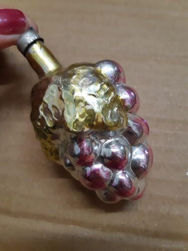Ёлочная игрушка Виноградик, стекло. СССР
