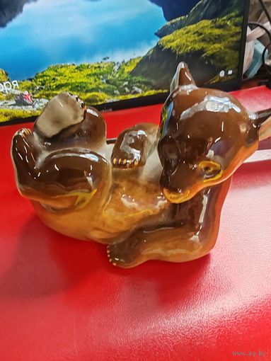 Статуэтка Мишка на спине, играющий, бурый... (ЛФЗ), СМОТРИТЕ ДР. МОИ ЛОТЫ.