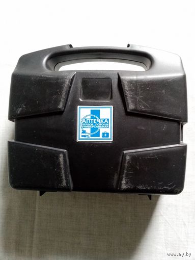 Аптечка универсальная футляр автомобильная