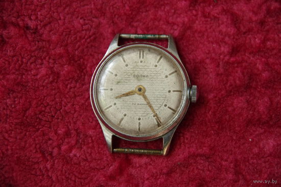 Часы наручные  Волна   ( рабочие )