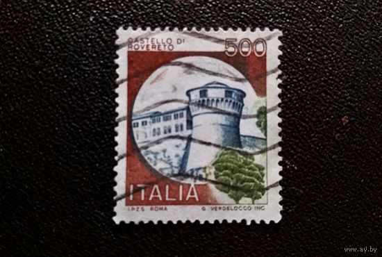 Марка Италия 1980 год Замок