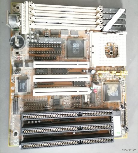 Ретро материнка sis soc3