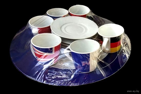 НОВЫЙ КОФЕЙНЫЙ СЕРВИЗ НА 6 ПЕРСОН С БЛЮДОМ (ИТАЛИЯ)
