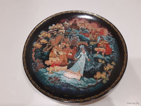 Настенная тарелка Холуй "Снегурочка и бобыли" , Девяткин