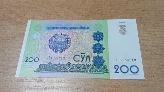 200 сом 1997 года Узбекистана **1684313
