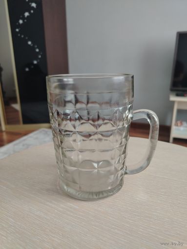 Пивная кружка, пивной бокал. САЗ.ПЮ 84. СССР. КЛЕЙМО-Серп и молот. Вкрапления пузырьков воздуха.