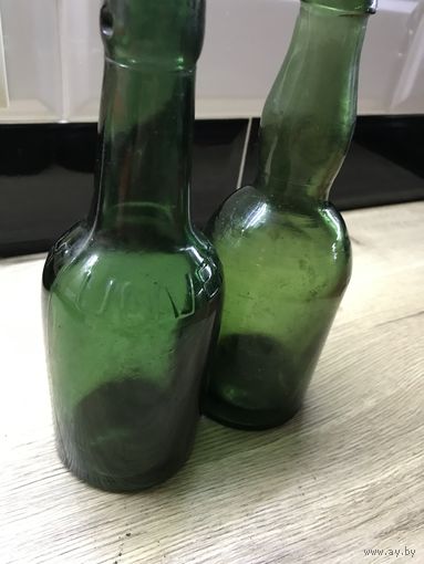 Бутылки ПМВ.цена за две.