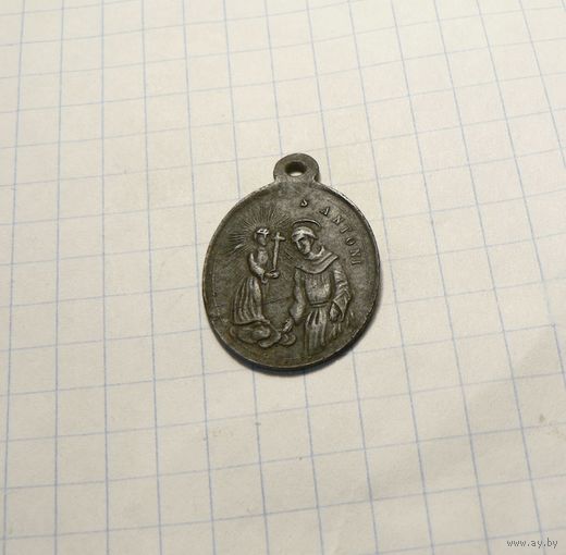 Католический медальон