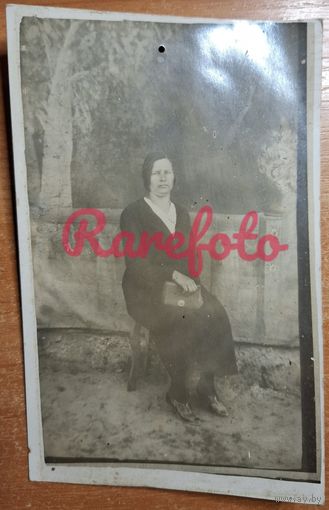 1920-е Открыточный формат дама с сумочкой типажи ретро фото