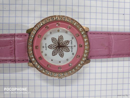 Часы Louis Vuitton