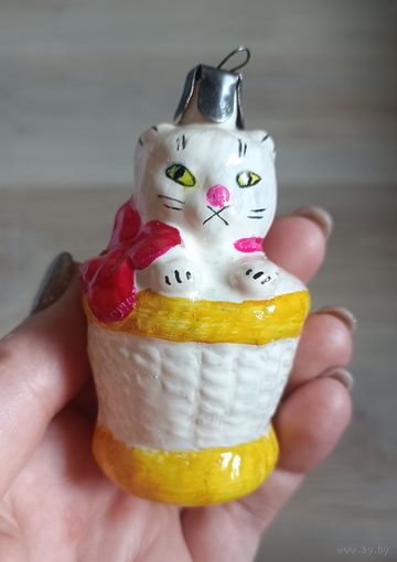 Елочные игрушки, стекло, кот в корзинке, котик в корзине
