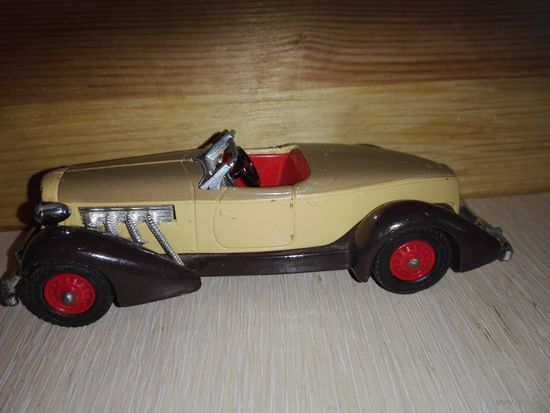 Винтаж.Auburn 851 1935.Speedster Y-19 Matchbox.Масштаб 1/43.