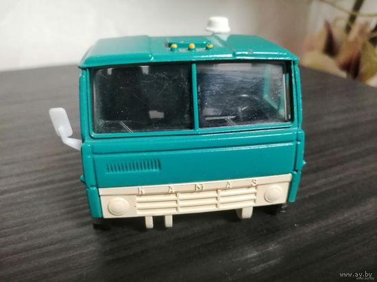 Кабина Камаз-5320,, ЭЛЕКОН,, ранняя.