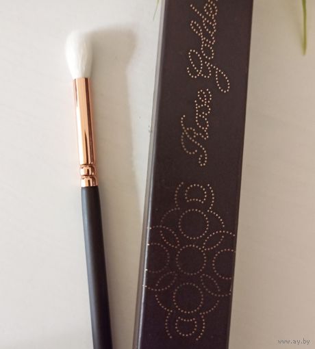 Кисть Zoeva Rose Golden 228 Luxe Crease