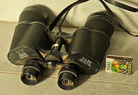 Бинокль отличный , не  двоит