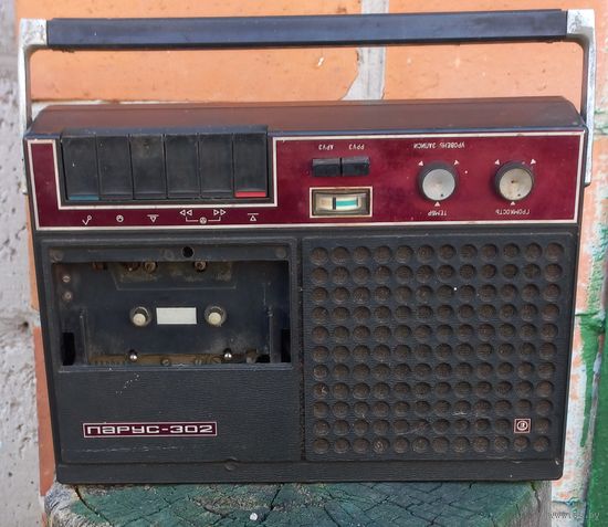 Магнитофон Парус-302