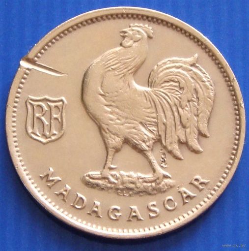 Мадагаскар. 50 сантимов 1943 год  KM#1   Тираж: 4.000.000 шт
