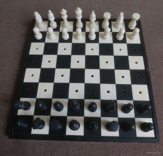 Шахматы дорожные