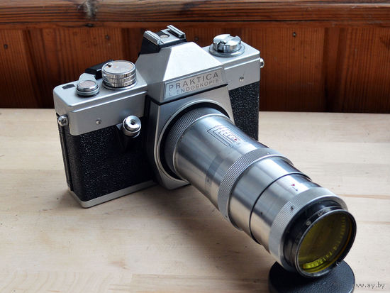 Фотоаппарат Практика с объективом  Триотар 1:4, f 13,5 см,