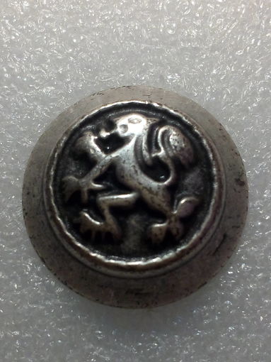 Пуговица лев металл