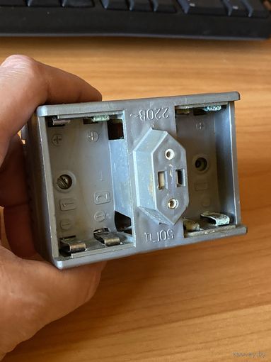 Зарядное для АА. Работает. Самодельное