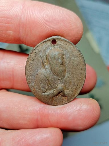 Образок католический,рельефный,тяжёлый