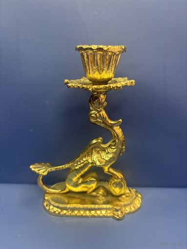 Металлический подсвечник грифон на одну свечу