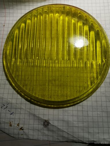 СТЕНЛО ЖЕЛТОЕ ОТ ФАРЫ ПРОТИВОТУМАНКИ