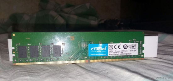 Оперативная память Crucial DDR4 4 ГБ