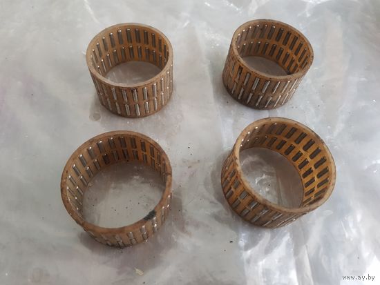 Игольчатые подшипники, 4шт., наверное от запорожца.