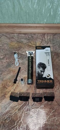 Триммер для бороды и усов