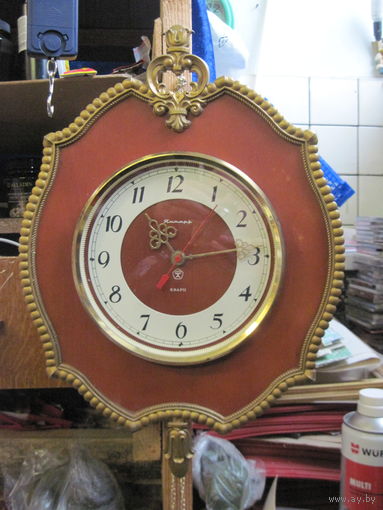 Часы Янтарь кварц СССР, рабочие.