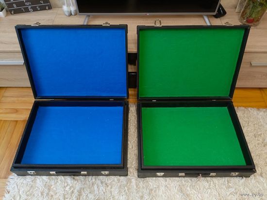 Пара ретро чемоданов ГДР для творчества винтаж