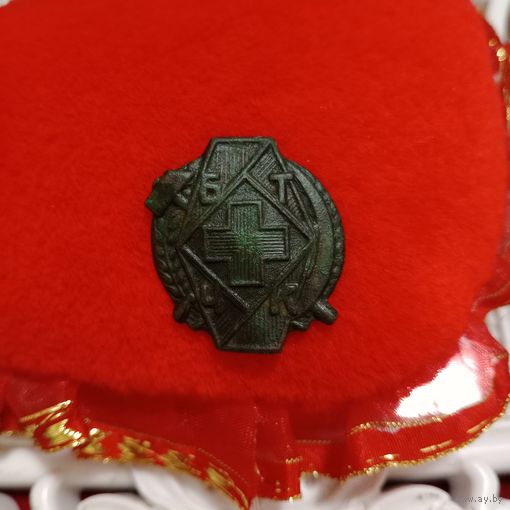 Знак Красного креста БСССР БТЧК общества красного креста 1920-30 г