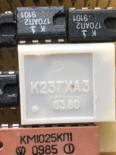 Микросхема К237ХА3