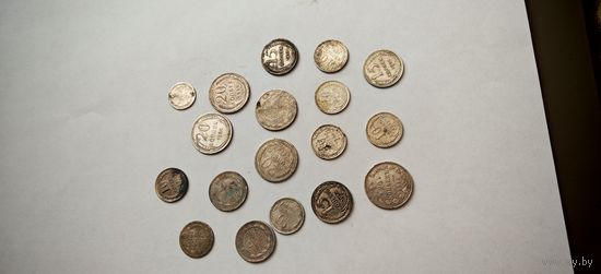 Лот серебряных монет 18 монет