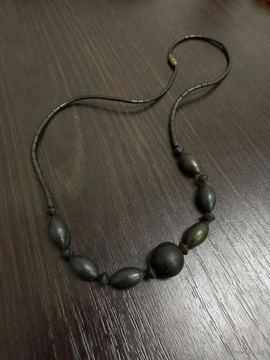 Чокер бусы винтажные из деревянных бусин разного размера  на леске .