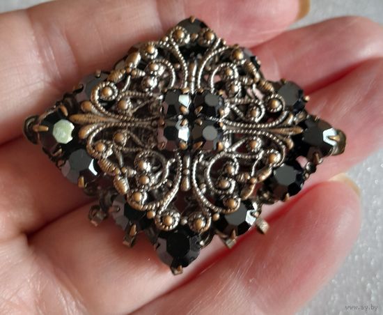 Винтажная брошь