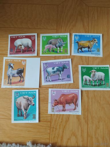 Вьетнам серия марок 1979 г. Домашние животные.