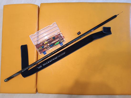 Удочка маховая (без колец) Black Hole Majestic 8 м