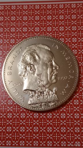 Либерия 1 доллар 1993 Вилли Бранд