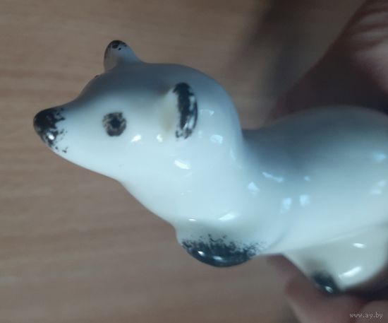 Фигурка фарфоровая ласка, соболь, куница , Полонное , СССР.