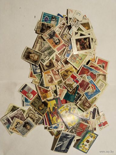 500 + марок СССР 60-90 годов. Разное состояние.
