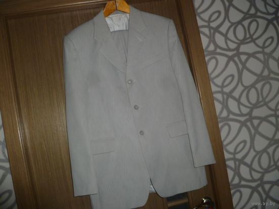 Мужской костюм 48