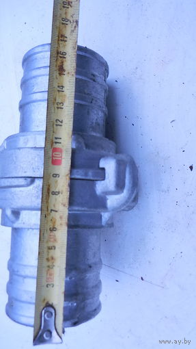 Пожарный соединитель